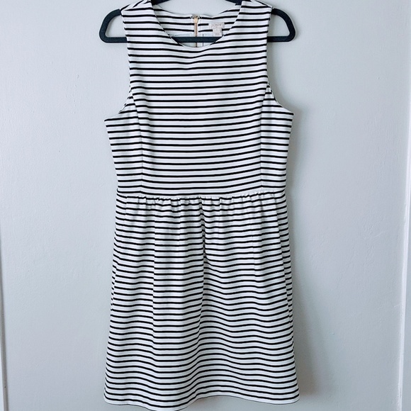 J. Crew Factory Dresses & Skirts - J Crew Black & White Striped Dress with Pockets